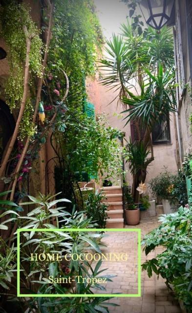 Petite Maison Mitoyenne Au Coeur De Saint Tropez Luaran gambar
