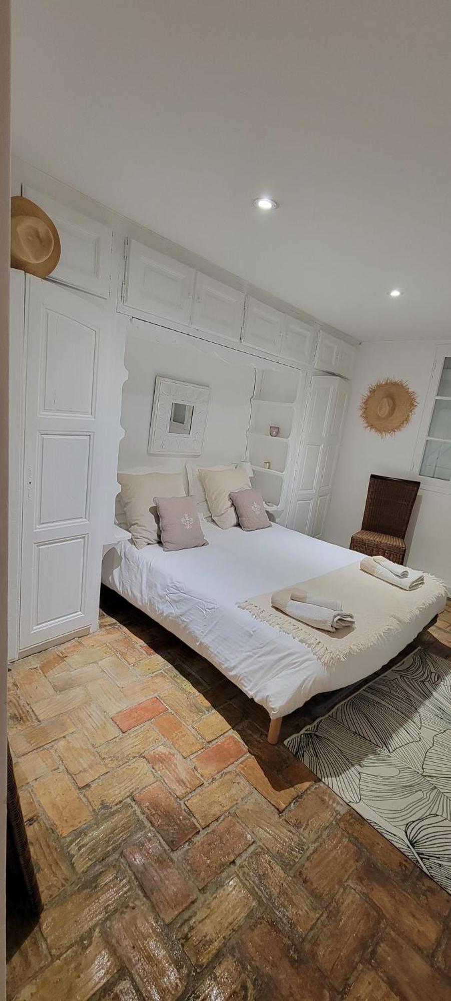 Petite Maison Mitoyenne Au Coeur De Saint Tropez Luaran gambar